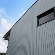 Pourquoi faire appel à une entreprise spécialisée pour vos travaux de bardage industriel ? Saint-Dié-des-Vosges